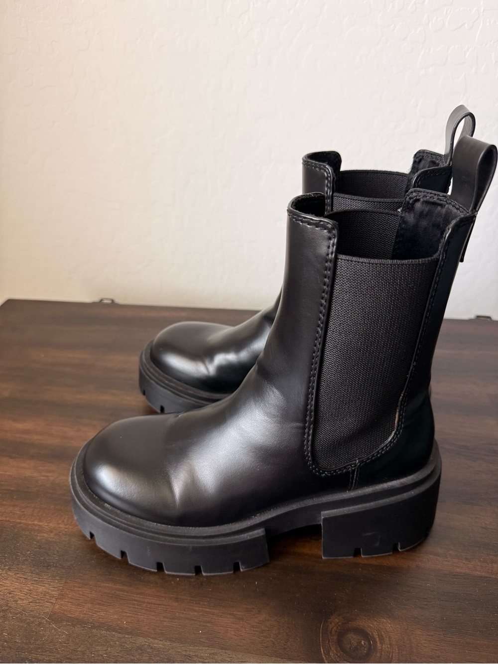 H&M Black Chunky Chelsea Platform Boots